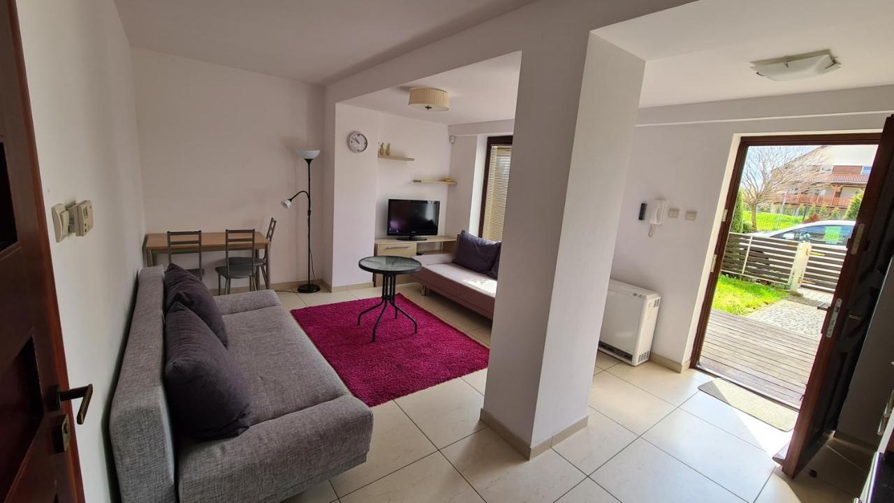 Apartamencik z ogródkiem / Apartment with garden Sarbinowo Exterior foto